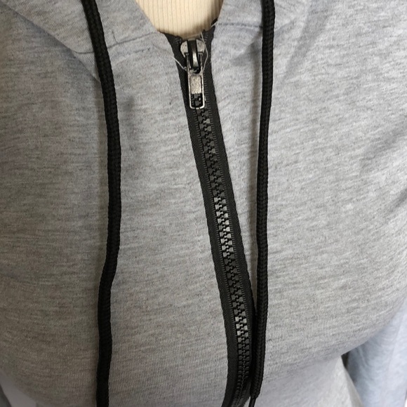 Zip up fitted hoody sweater - Picture 3 of 4